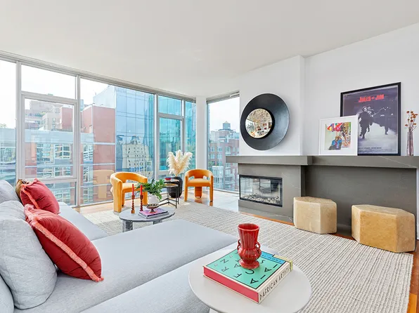 165 West 18th Street PH image 2 of 22