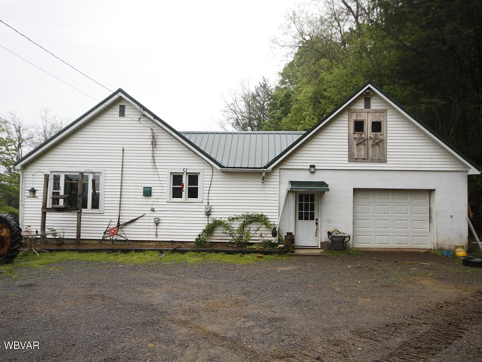 1st image of 993 Devitt Camp Rd