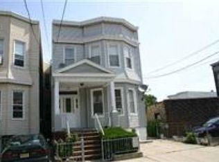 902 17th St, Union City, NJ 07087