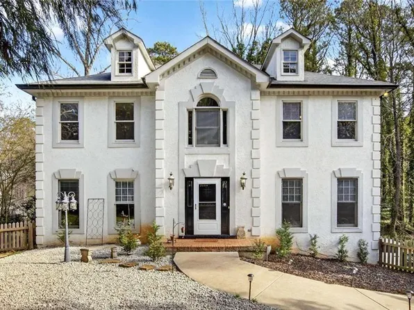 4356 Mikandy Dr NW, Kennesaw, GA 30144