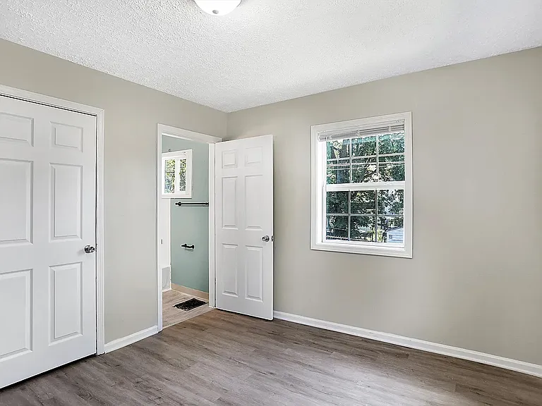 3239 Elmira St — Photo 6