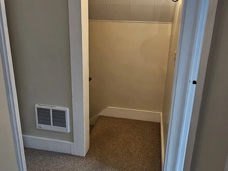 2089 W Creek Rd — Photo 34