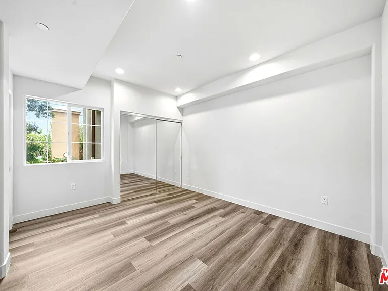 1408 W Washington Blvd #101 — Photo 11