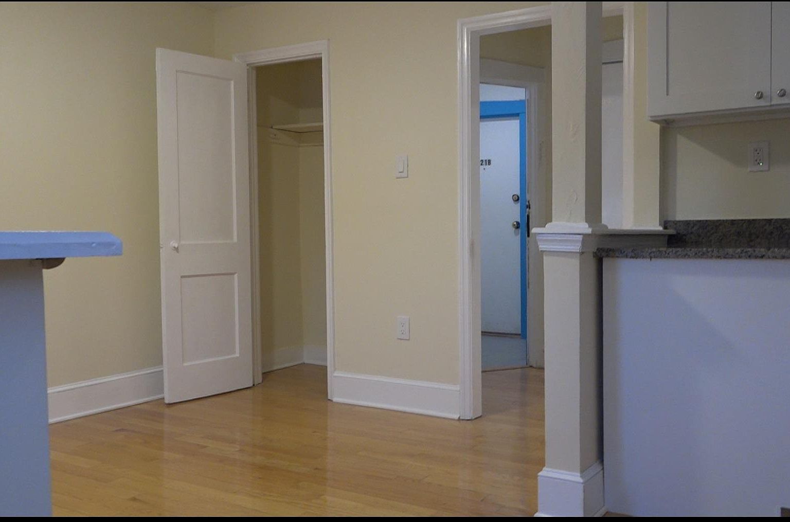 221 N Black Horse Pike FLOOR 2, Runnemede, NJ 08078 Zillow