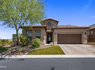 6916 E Russell St, Mesa, AZ 85207