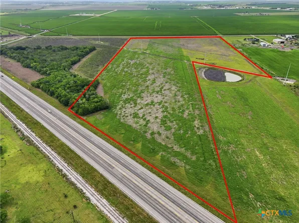 4236 Us Highway 87, Pt Lavaca, TX 77979