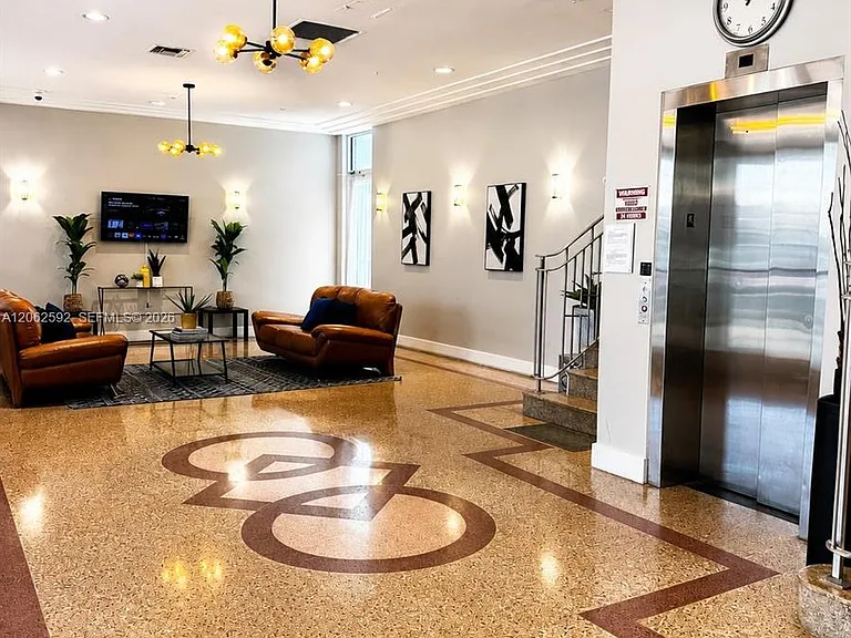7326 Collins Ave #207 — Photo 9
