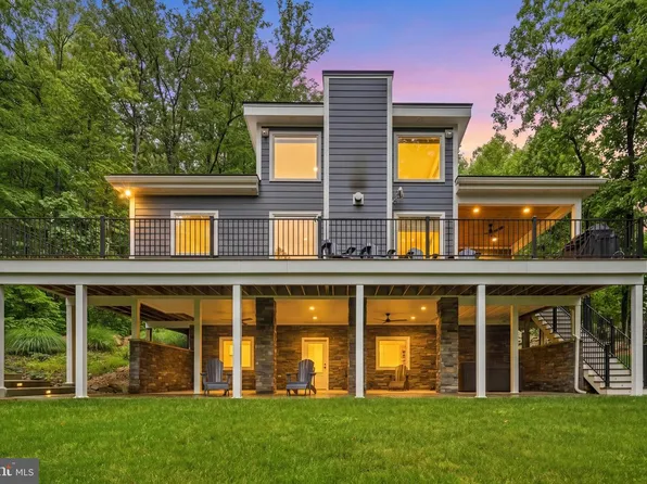 13549 Hanging Rock Ln, Lovettsville, VA 20180