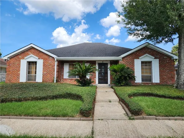 2700 Danbury Dr, New Orleans, LA 70131