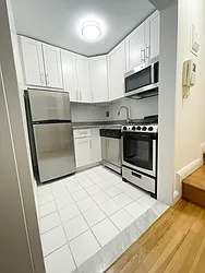 Rented by Urban Real Estate Inc