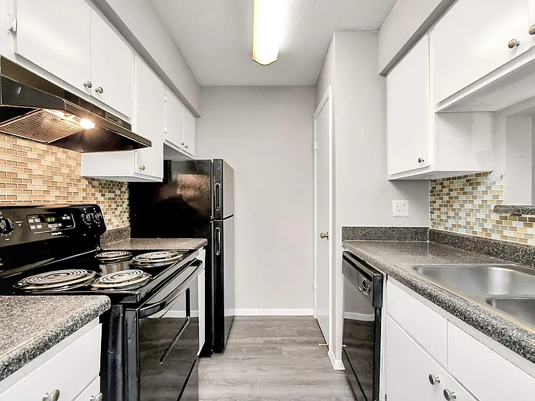 7700 W Airport Blvd #710 — Photo 1