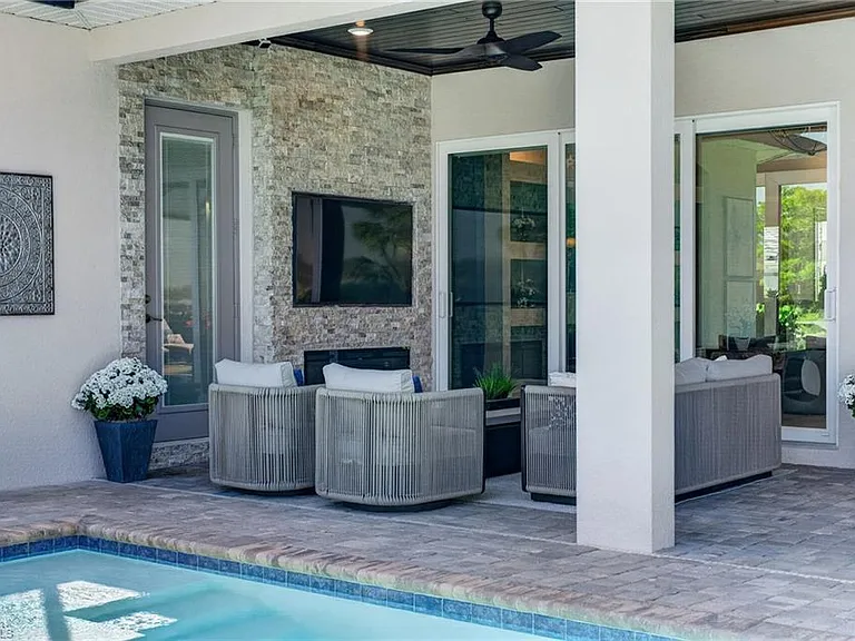14930 Blue Bay Cir — Photo 23