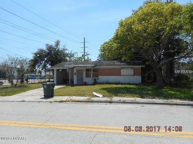 1st image of 200 N Lincoln St