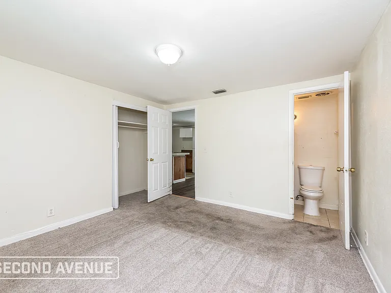 5809 Tusk Ct — Photo 11