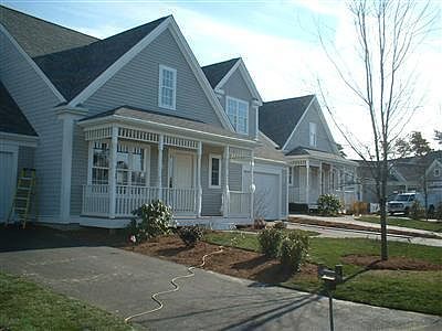 2nd image of 4 Candleberry Court #189