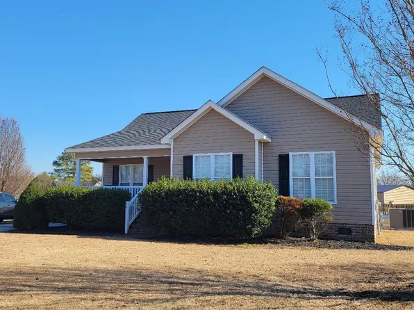 451 Tucker Road, Grimesland, NC 27837