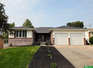 380 Chestnut St, Springfield, NE 68059