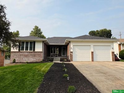 380 Chestnut St, Springfield, NE, 68059