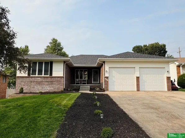 380 Chestnut St, Springfield, NE 68059