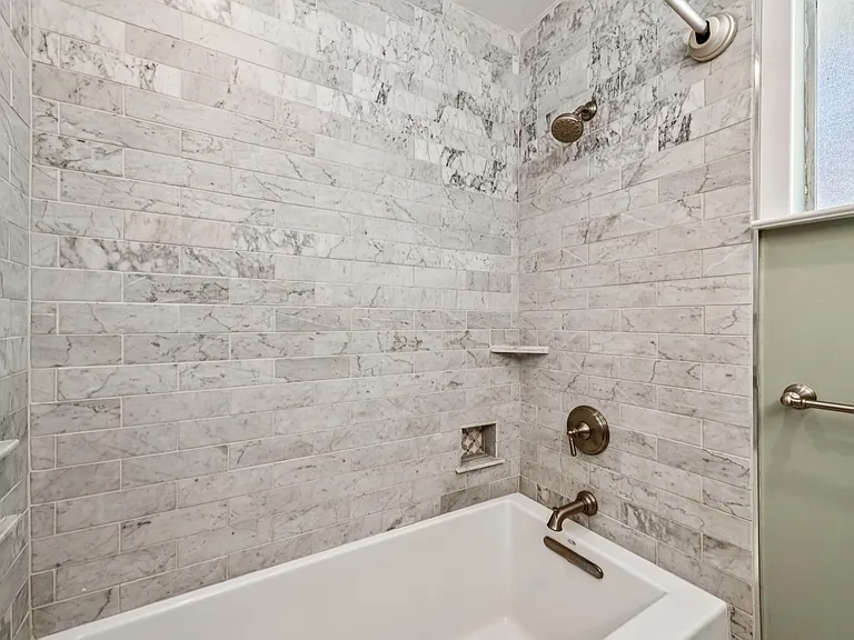 486 Butterfield Pl — Photo 13