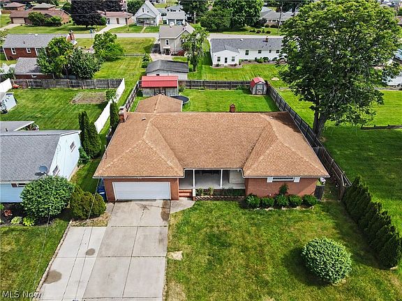2nd image of 577 Geneva Ave