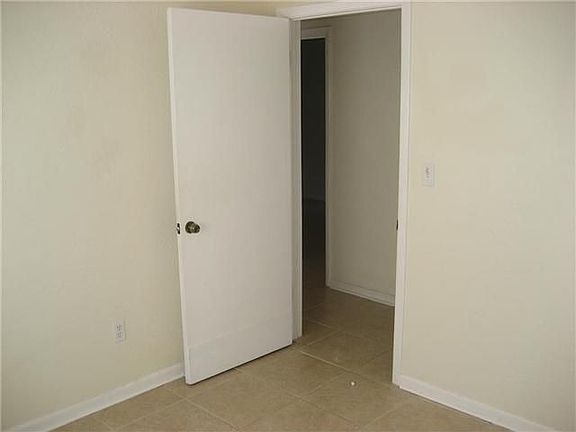 3rd image of 510 Needle Blvd