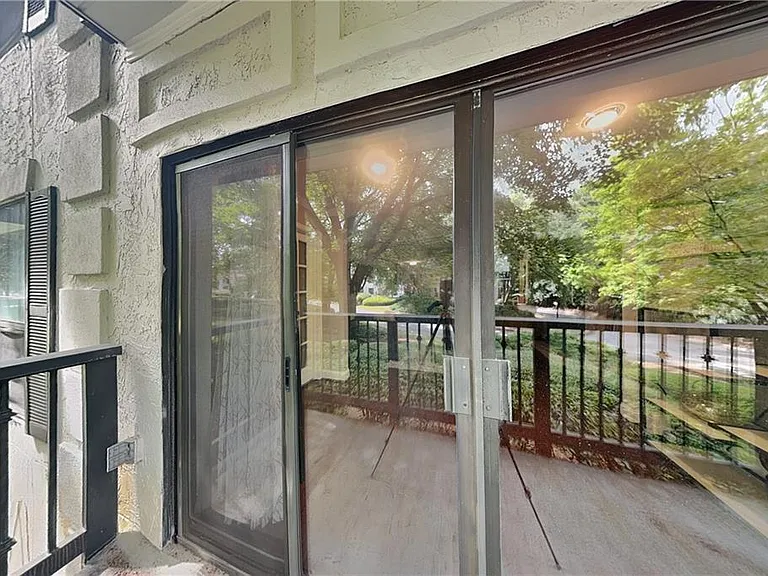 3104 Pine Heights Dr NE — Photo 14