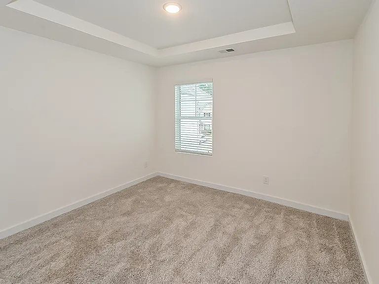 132 The Heights Dr — Photo 14