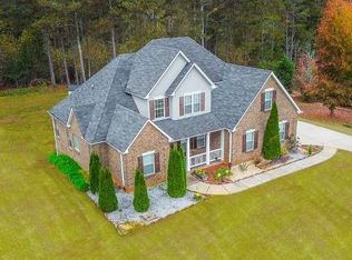 513 Bethelview Dr, Hampton, GA 30228