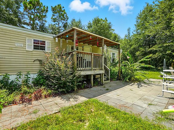 2nd image of 136 Wren Dr