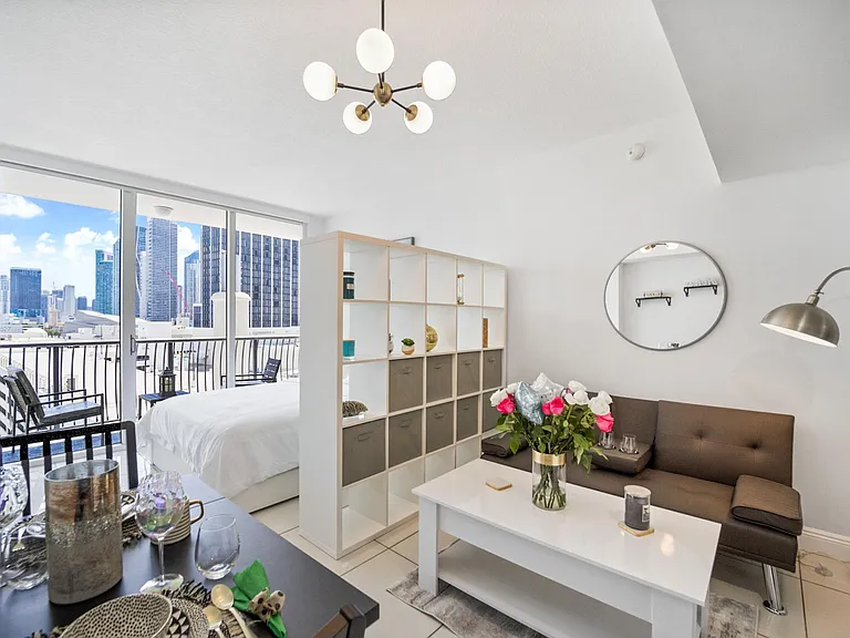 1750 N Bayshore Dr #1214 — Photo 3