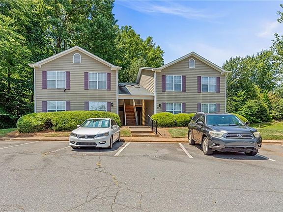 2nd image of 35D Meadowood Glen Way