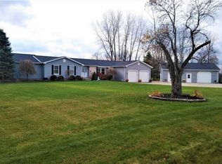 6447 Smiths Creek Rd, Kimball, MI 48074