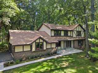 W263N7064 Thousand Oaks Dr, Lisbon, WI 53089