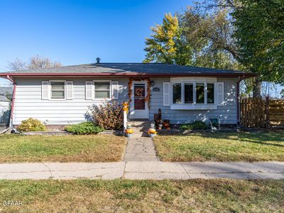1904 7th Ave S, Grand Forks, ND, 58201