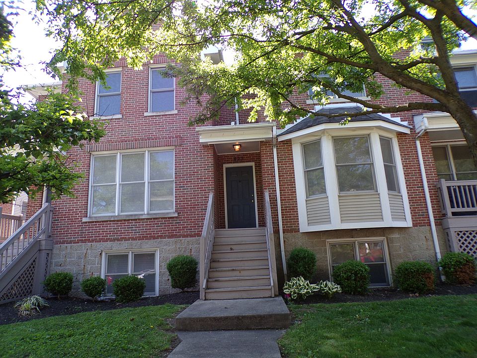 1st image of 823 Park St