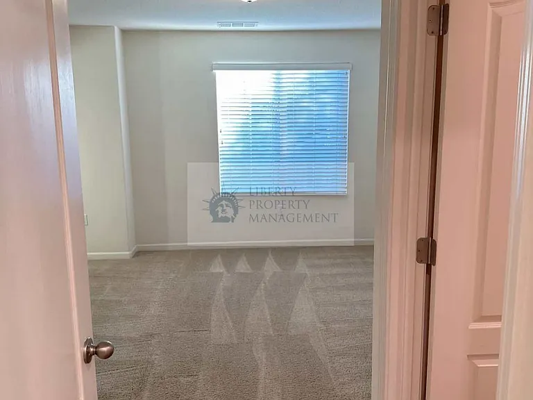 4613 Timber Ct — Photo 12