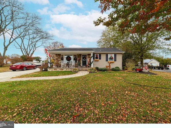 12 Deerfield Rd, Elmer, NJ 08318