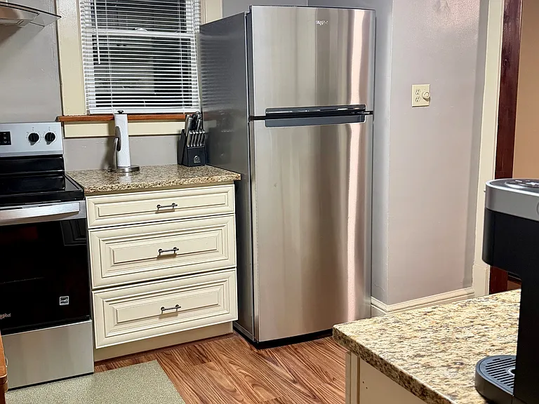 216 Shady Dr — Photo 8