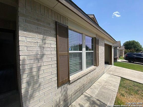 3rd image of 9647 Kennebec Way