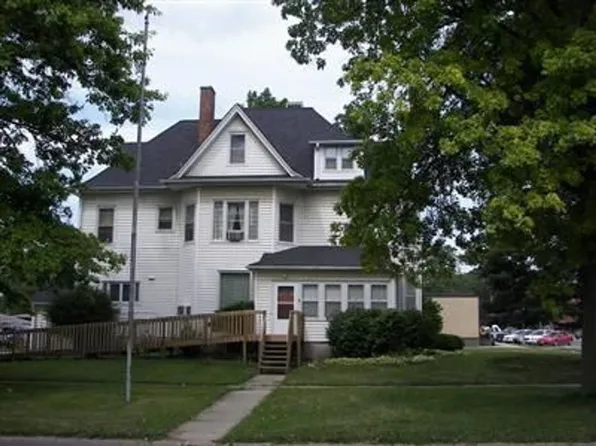 302 S Fourth St, 302 S 4th St #5, Knoxville, IA 50138