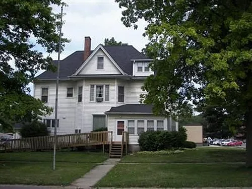 302 S Fourth St Photo 1 302 S Fourth St Photo 1