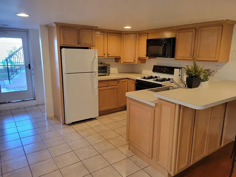 71 Dunston Ave — Photo 7