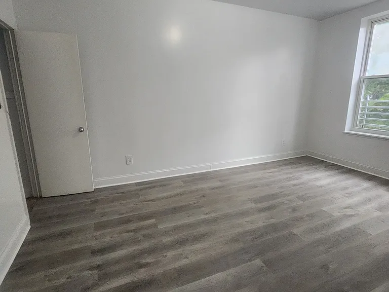 91 Elliott Ave #3 — Photo 5