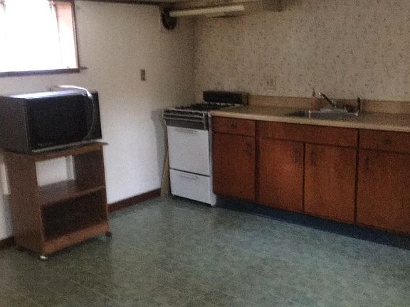 Basement kitchen