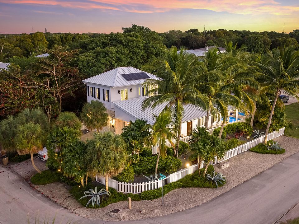 1st image of 65 Tarpon Ave