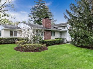 14 Meadow Way, White Plains, NY 10605