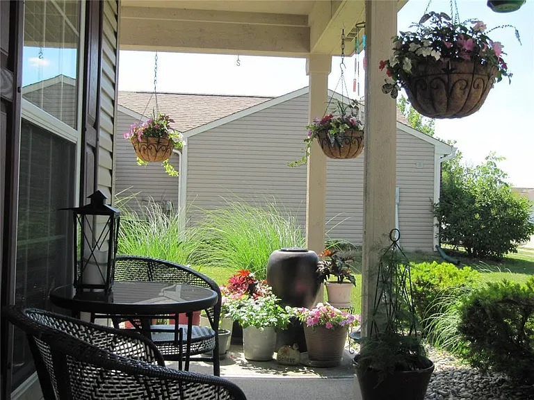 4647 Elkhorn Ct — Photo 5