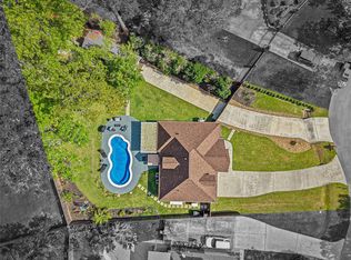 910 Apollo St, New Caney, TX 77357