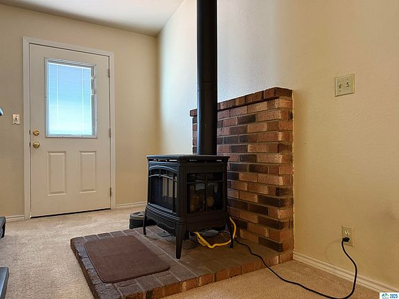 3rd image of 650 Cameron Way